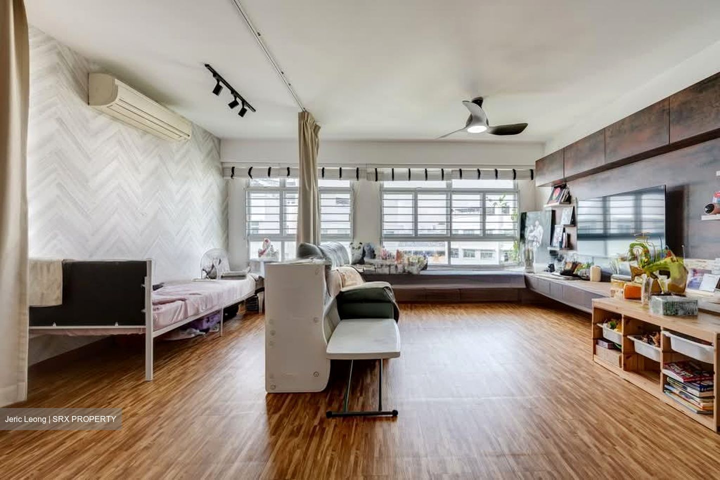 Blk 426A Floral Spring @ Yishun (Yishun), HDB 5 Rooms #595854481
